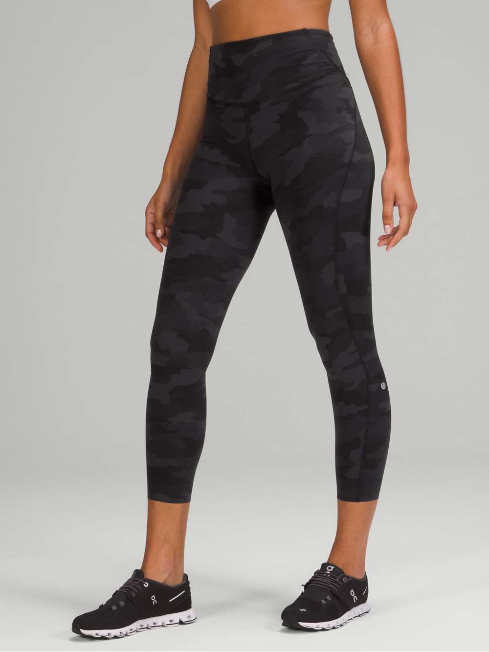 NWOT Size 20 Base Pace HR Crop 23”
